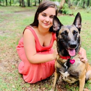 Meet your Posher, Brittany